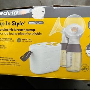 Medela Pump In Style Electric Breast Pump - Yellow and White